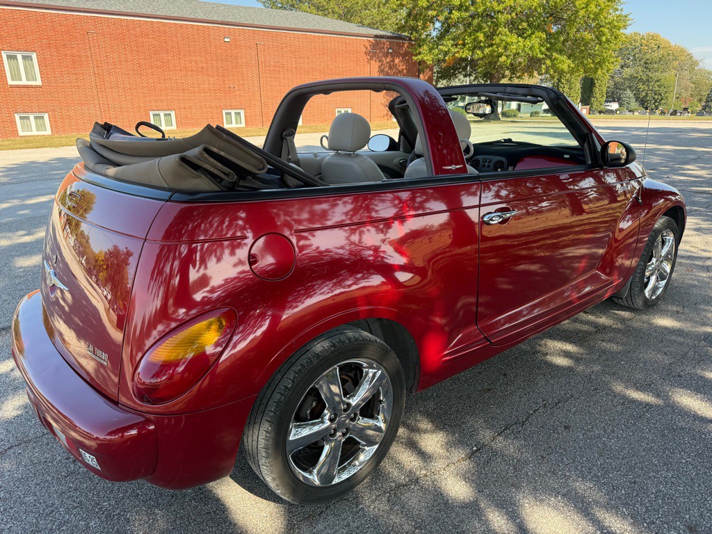 2005 Chrysler PT Cruiser Image 14