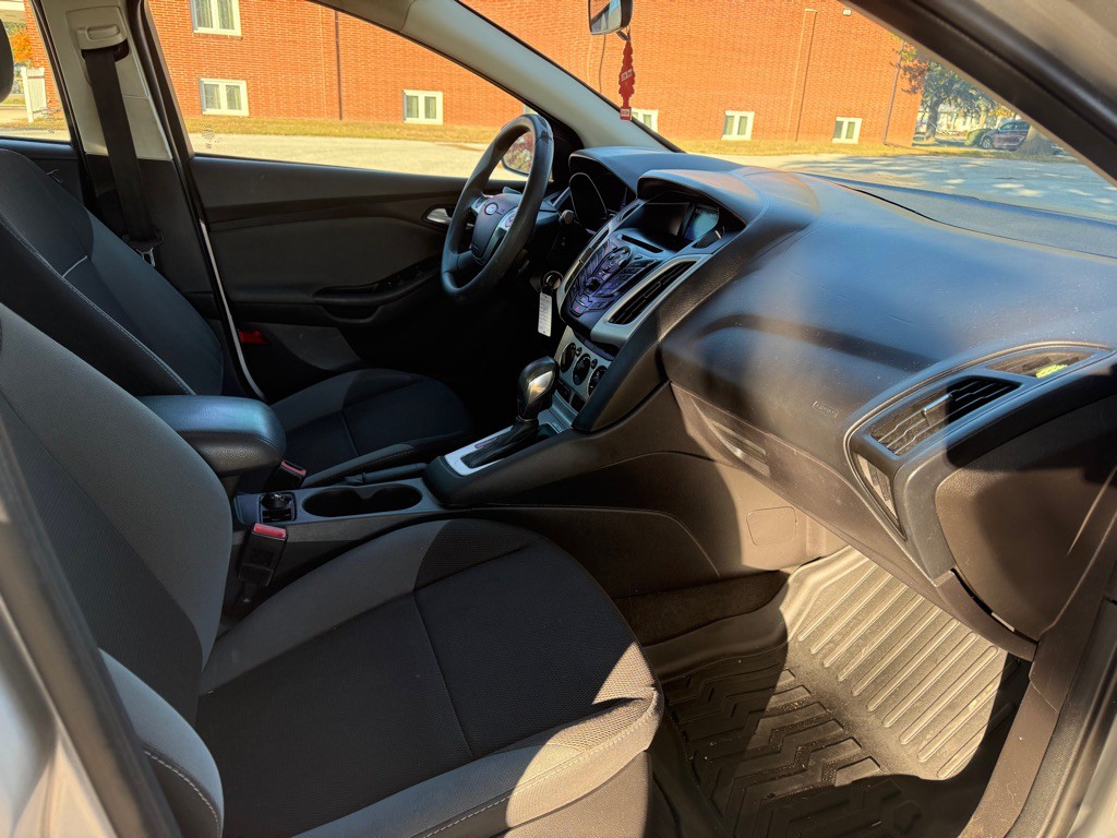 2013 Ford Focus Image 11