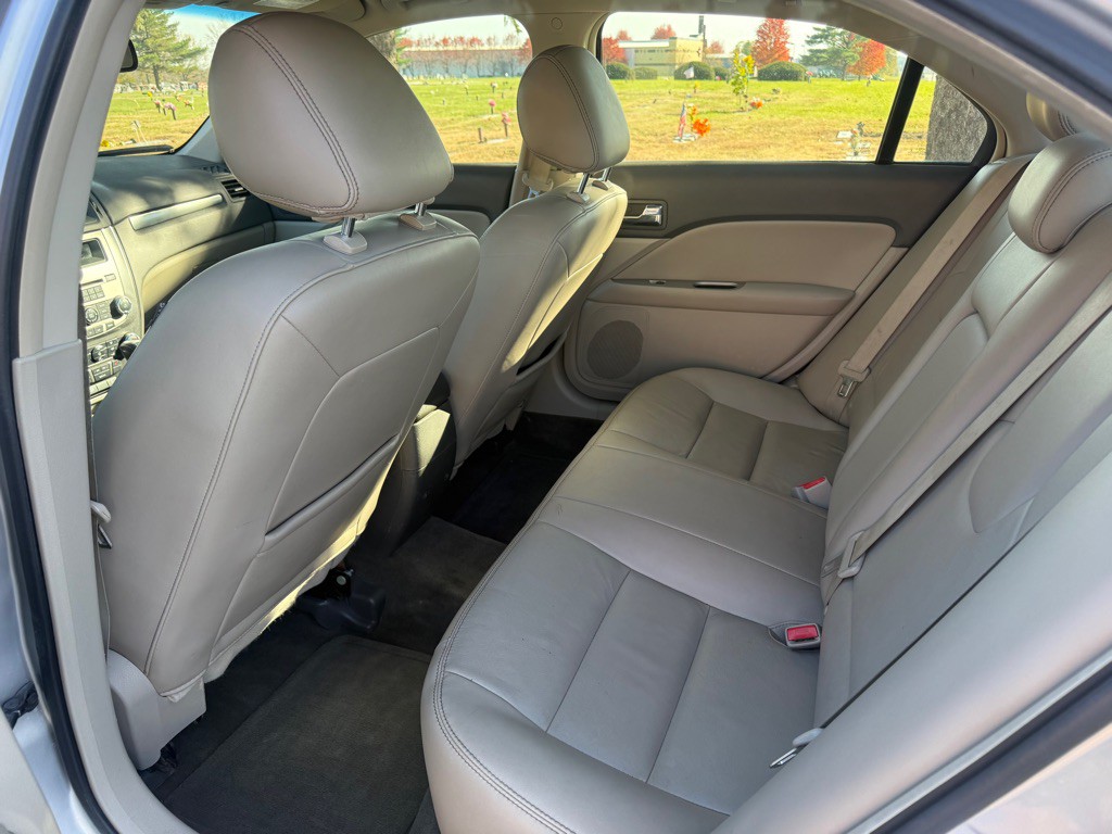 2012 Ford Fusion Image 8