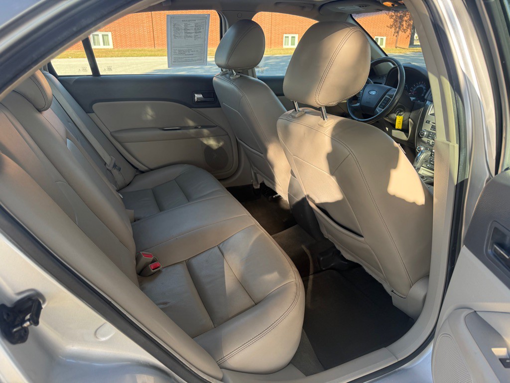 2012 Ford Fusion Image 10
