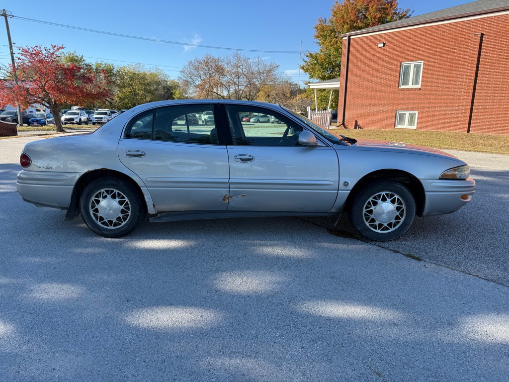 2002 Buick LeSabre Image 5