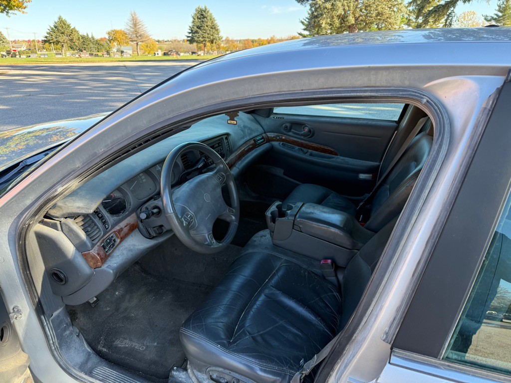 2002 Buick LeSabre Image 12