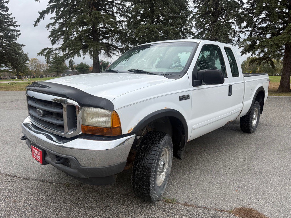 2001 Ford F-250 Image 1