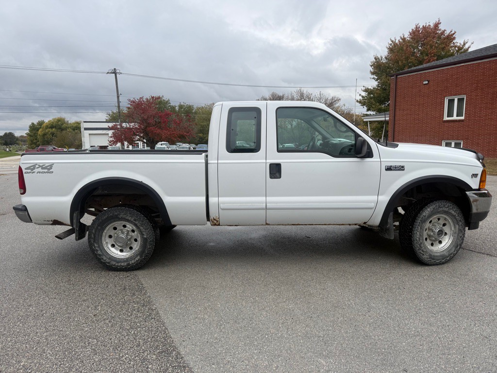 2001 Ford F-250 Image 5