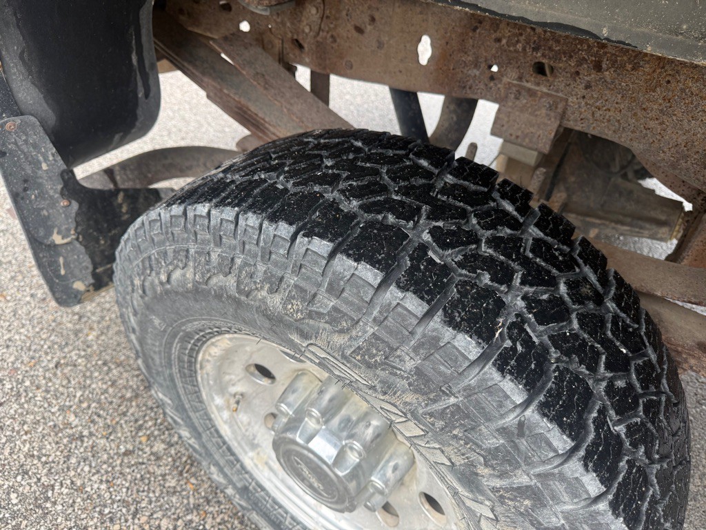 2001 Ford F-250 Image 9