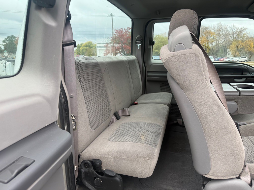 2001 Ford F-250 Image 10