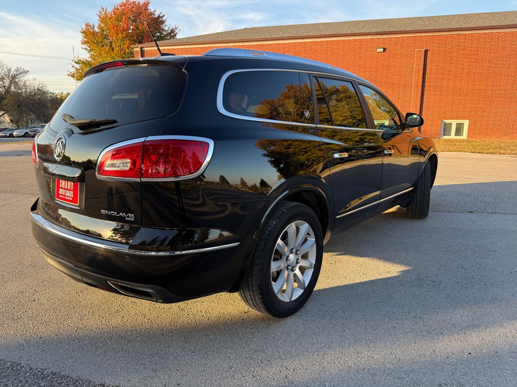 2017 Buick Enclave Image 5