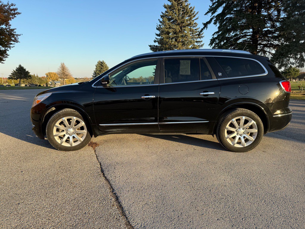 2017 Buick Enclave Image 8