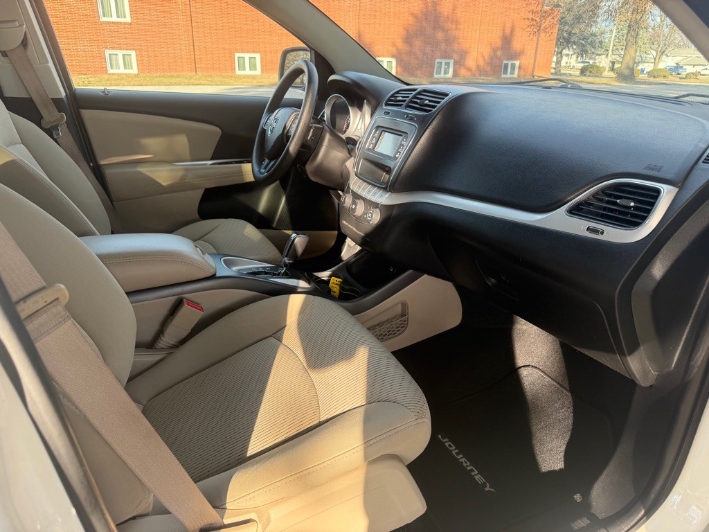 2014 Dodge Journey Image 9