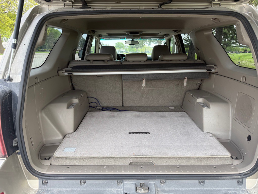 2005 Toyota 4Runner Image 11