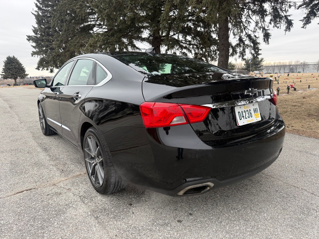 2016 Chevrolet Impala Image 3