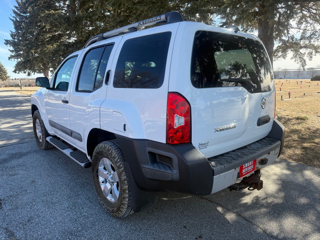 2011 Nissan Xterra Image 3