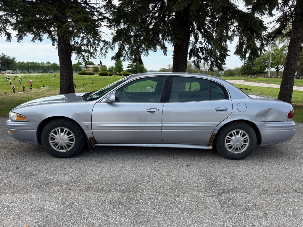 2005 Buick LeSabre Image 2