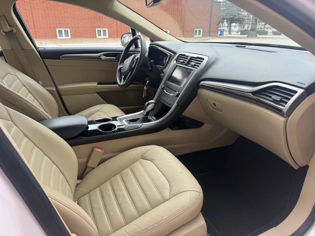 2013 Ford Fusion Image 10