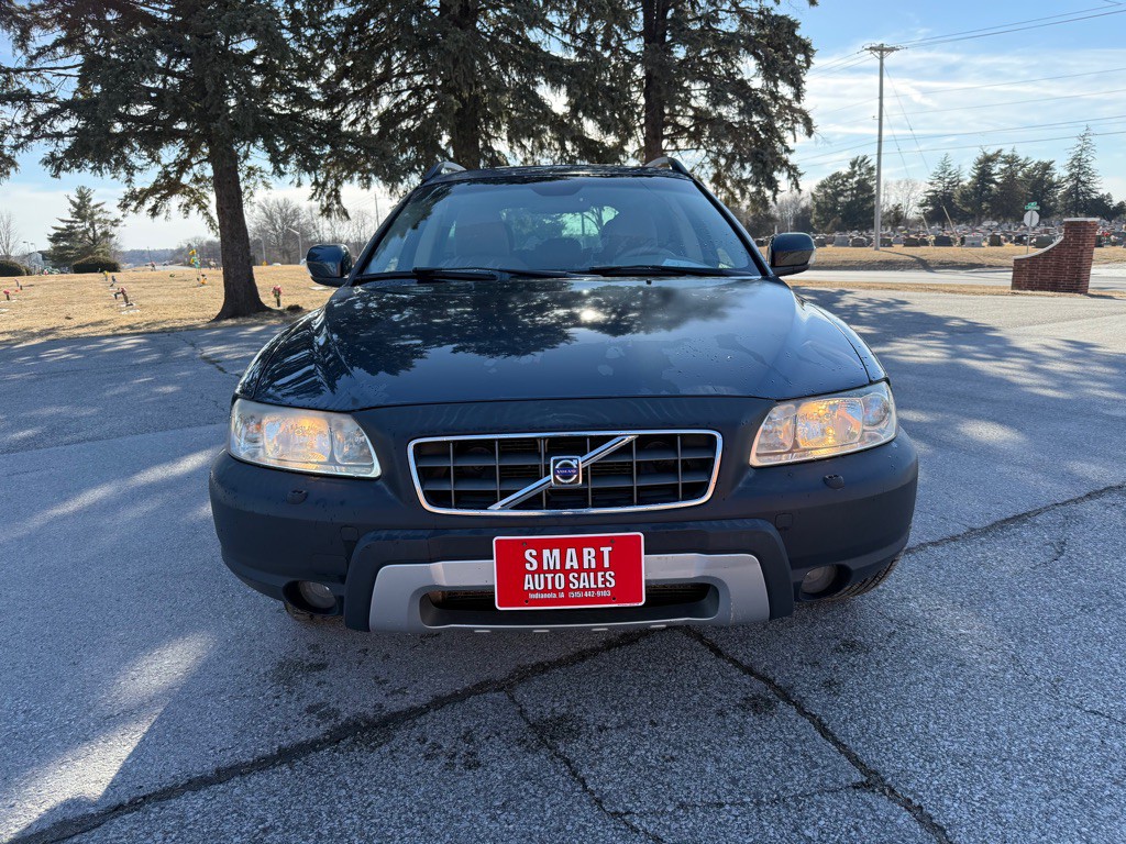 2007 Volvo XC70 Image 2