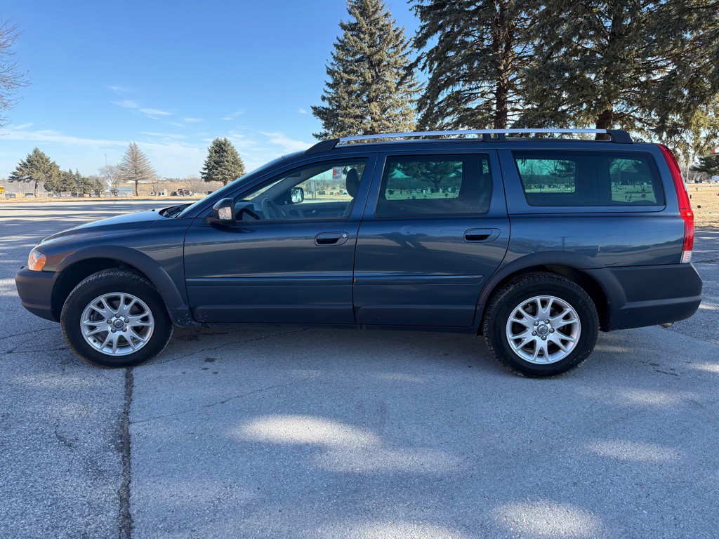 2007 Volvo XC70 Image 8