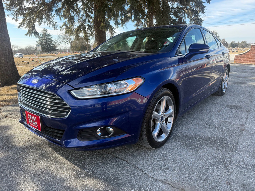 2016 Ford Fusion Image 1