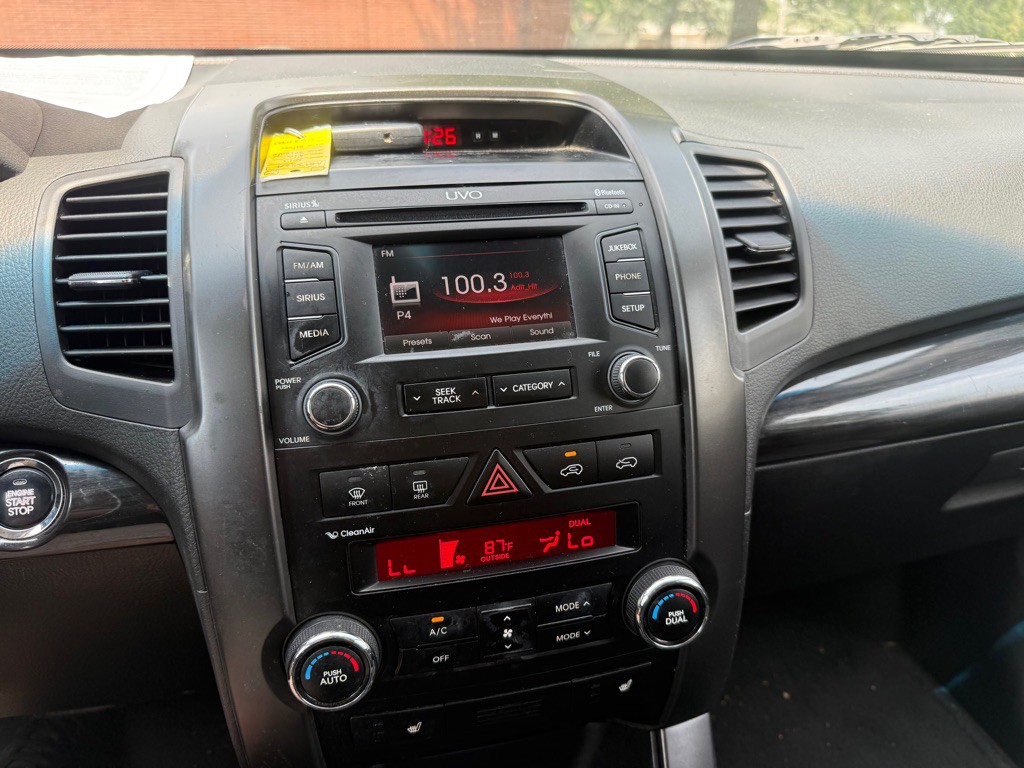 2013 Kia Sorento Image 13