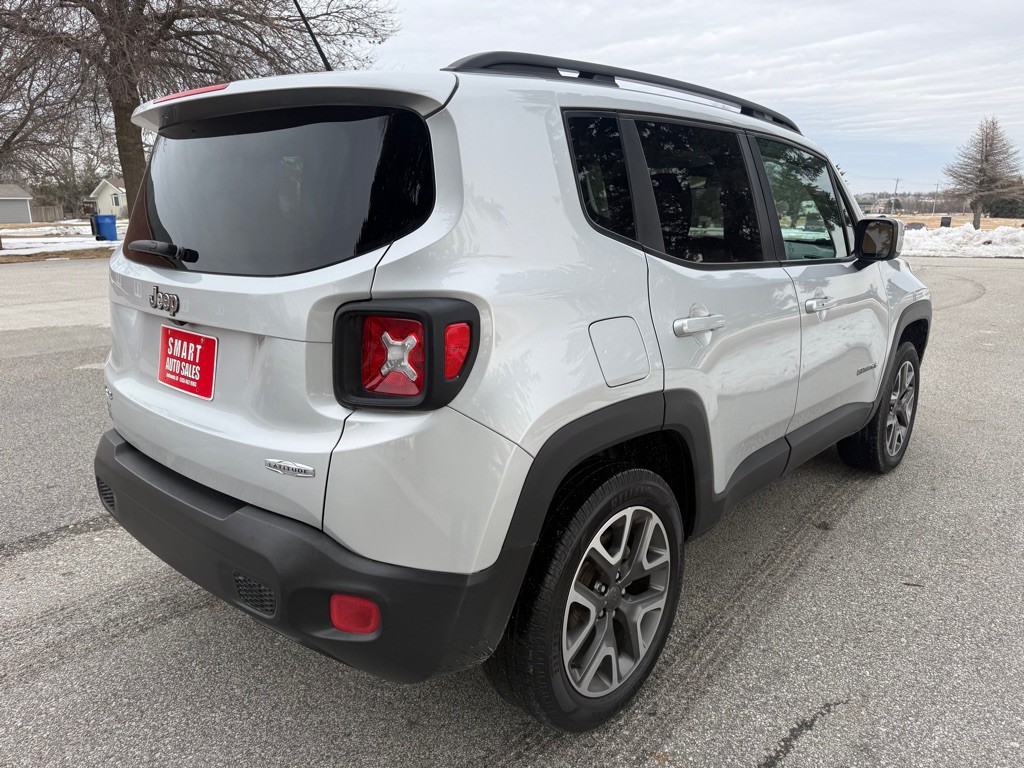 2017 Jeep Renegade Image 4