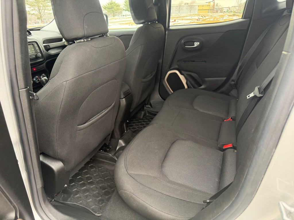 2017 Jeep Renegade Image 7