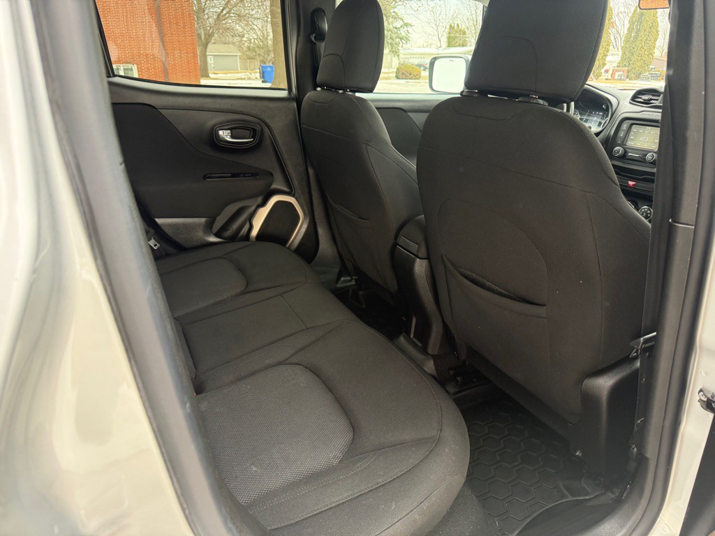2017 Jeep Renegade Image 10