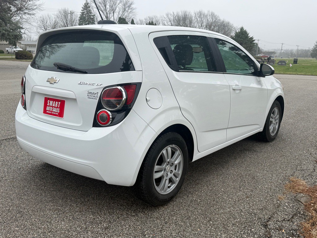 2015 Chevrolet Sonic Image 4