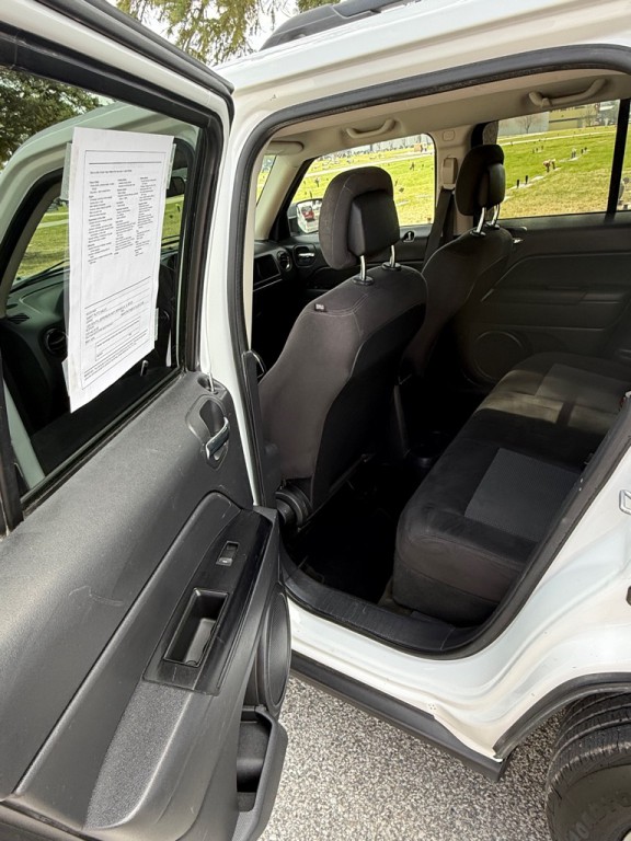 2016 Jeep Patriot Image 11