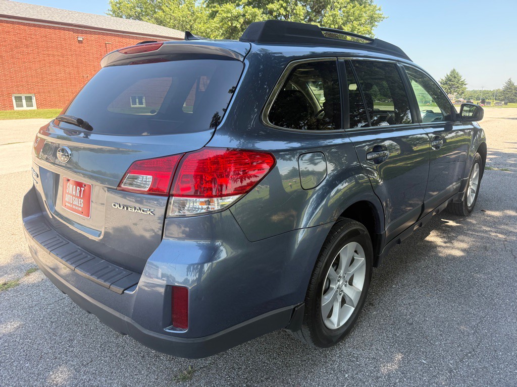 2013 Subaru Outback Image 4