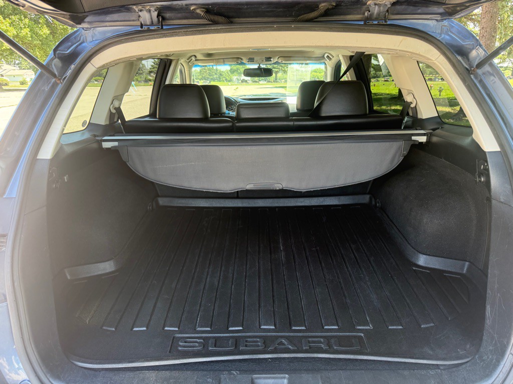 2013 Subaru Outback Image 10