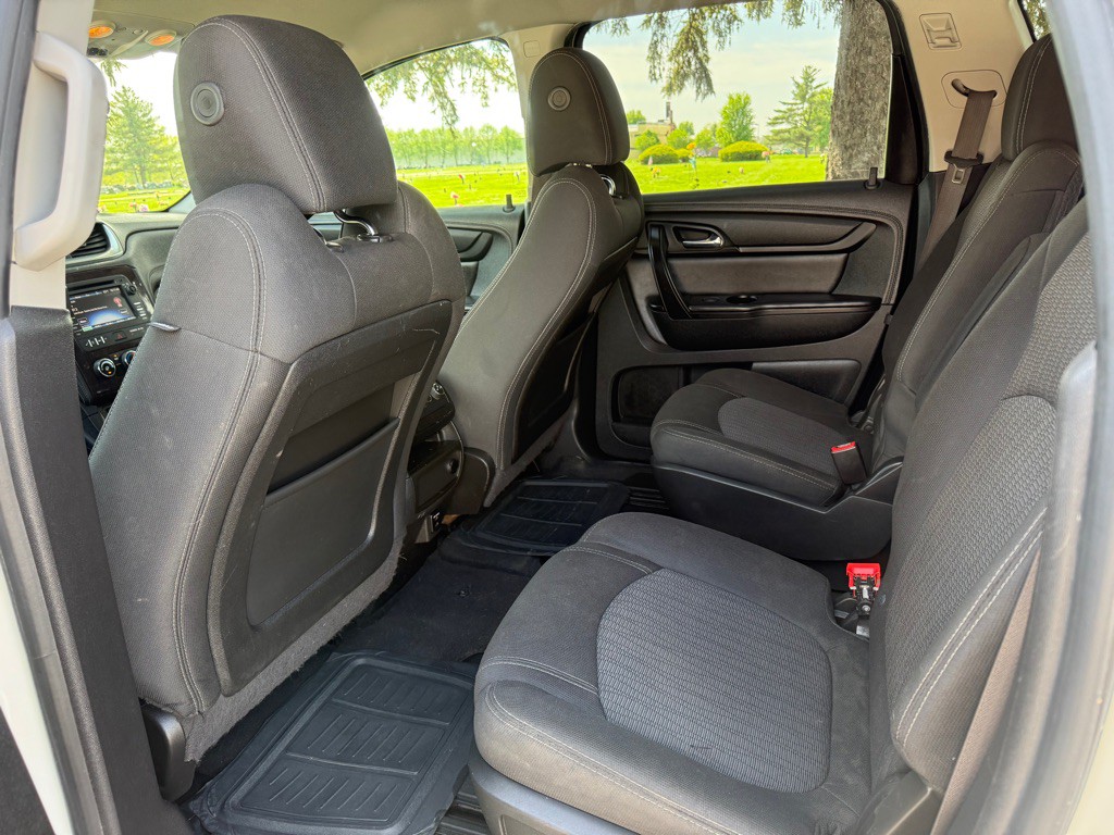 2015 Chevrolet Traverse Image 8