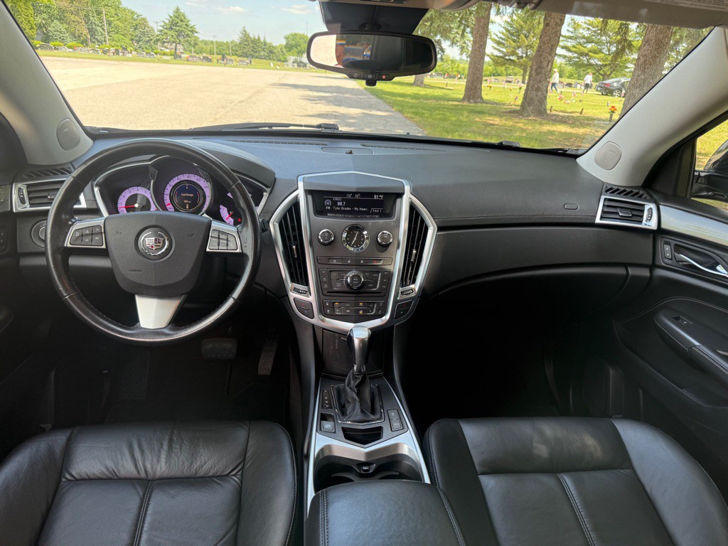2012 Cadillac SRX Image 9