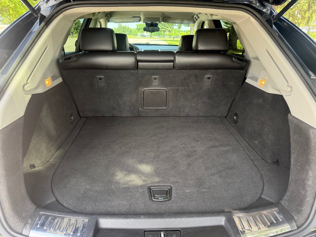 2012 Cadillac SRX Image 12