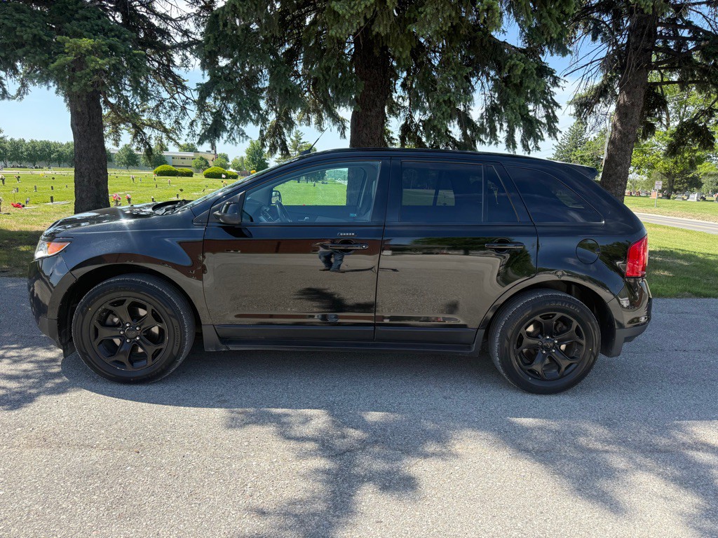 2012 Ford Edge Image 2