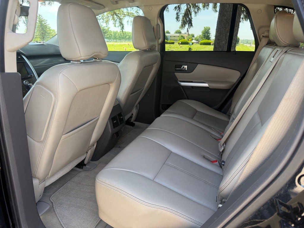 2012 Ford Edge Image 10