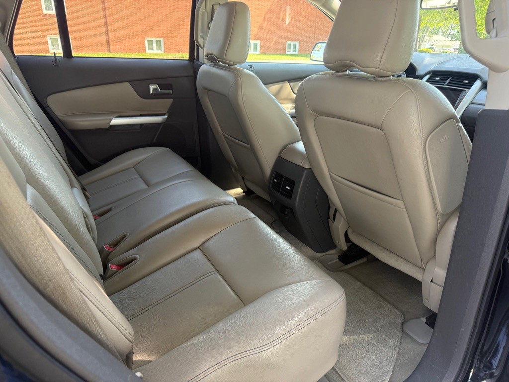 2012 Ford Edge Image 13