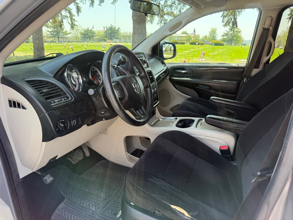 2014 Dodge Grand Caravan Image 6
