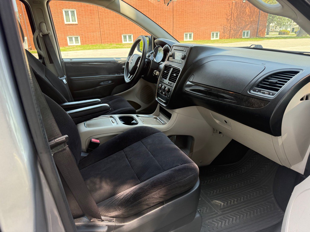 2014 Dodge Grand Caravan Image 11