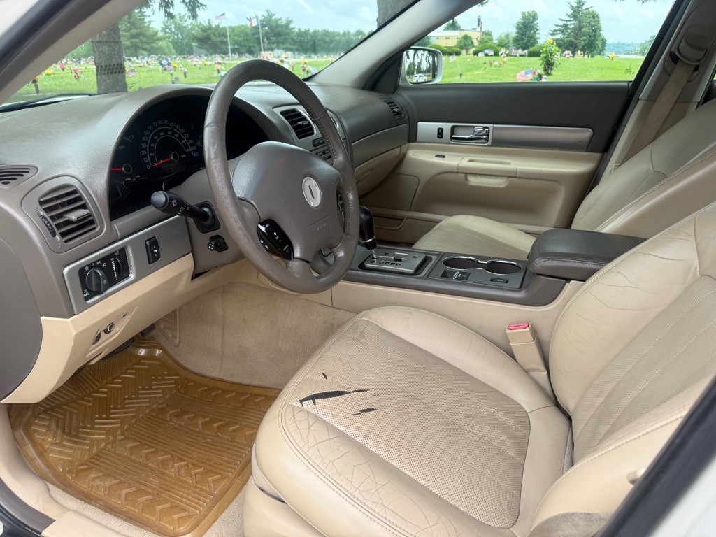 2005 Lincoln LS Image 6