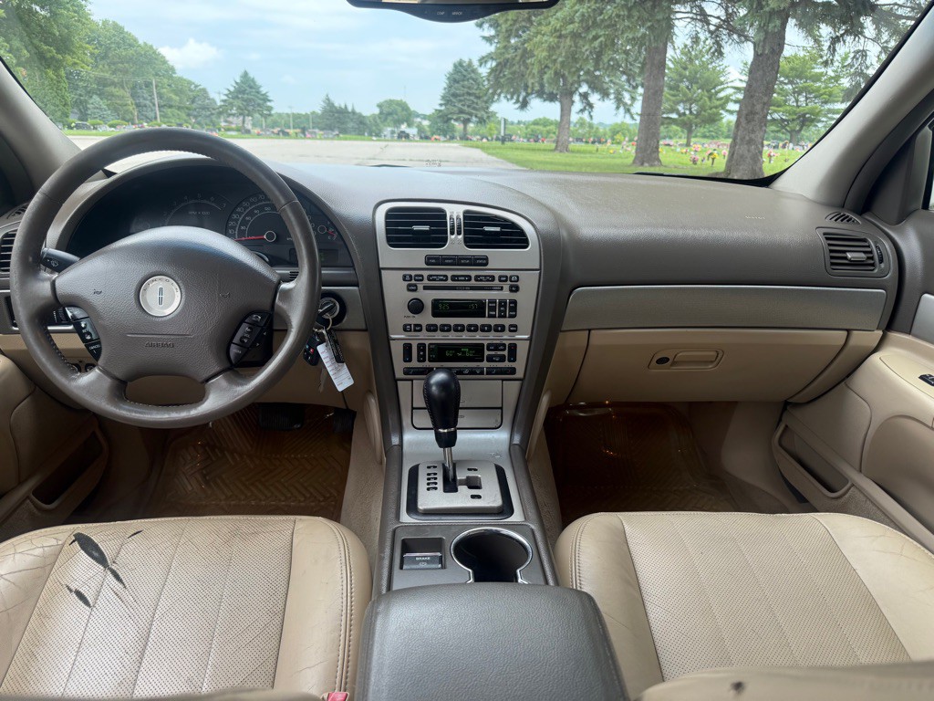 2005 Lincoln LS Image 8