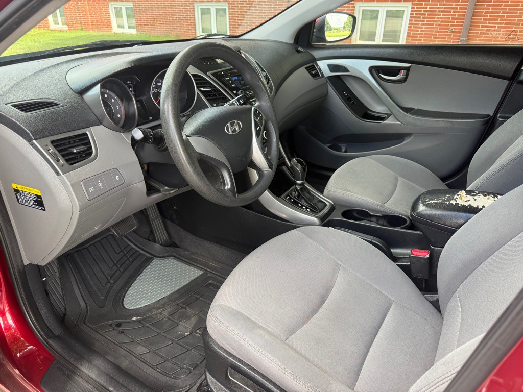 2016 Hyundai Elantra Image 7