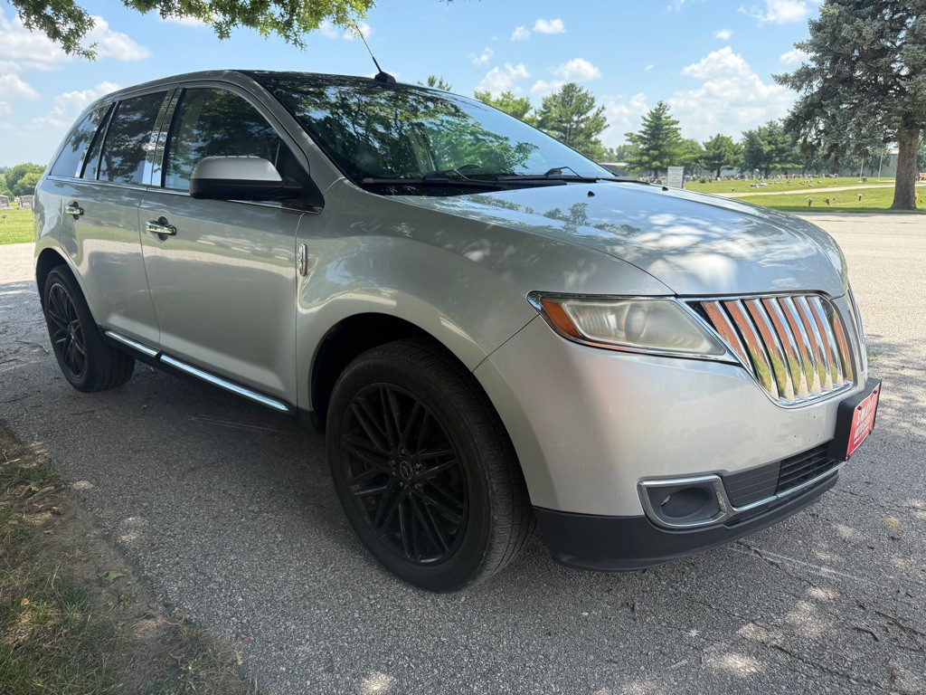 2011 Lincoln MKX Image 5