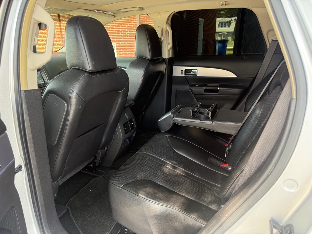 2011 Lincoln MKX Image 7