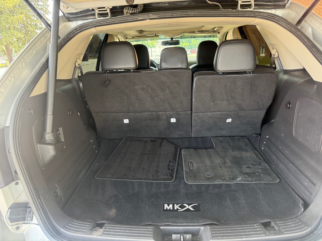 2011 Lincoln MKX Image 9