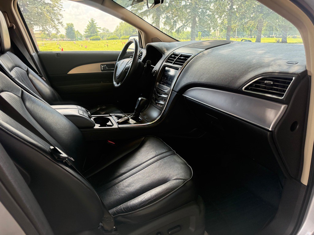 2011 Lincoln MKX Image 11