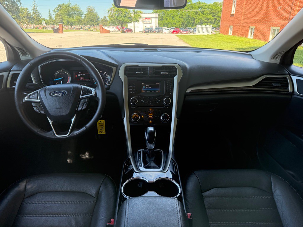 2015 Ford Fusion Image 10