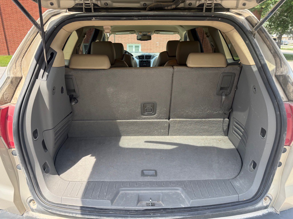 2012 Chevrolet Traverse Image 11