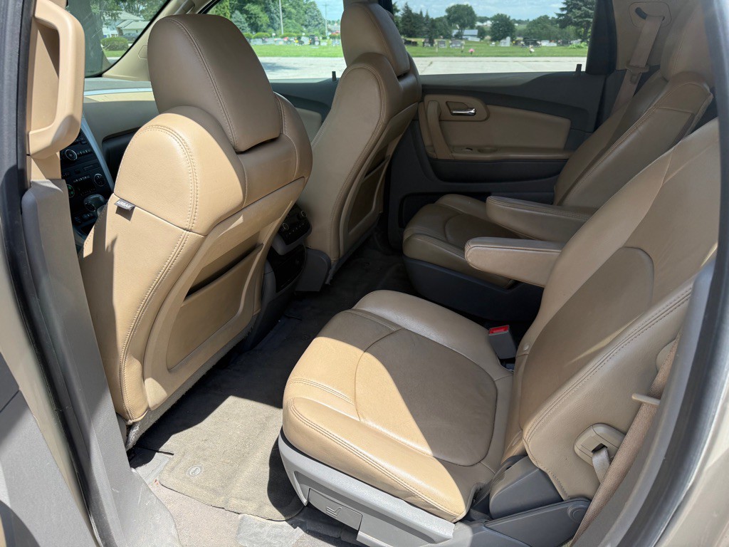 2012 Chevrolet Traverse Image 12