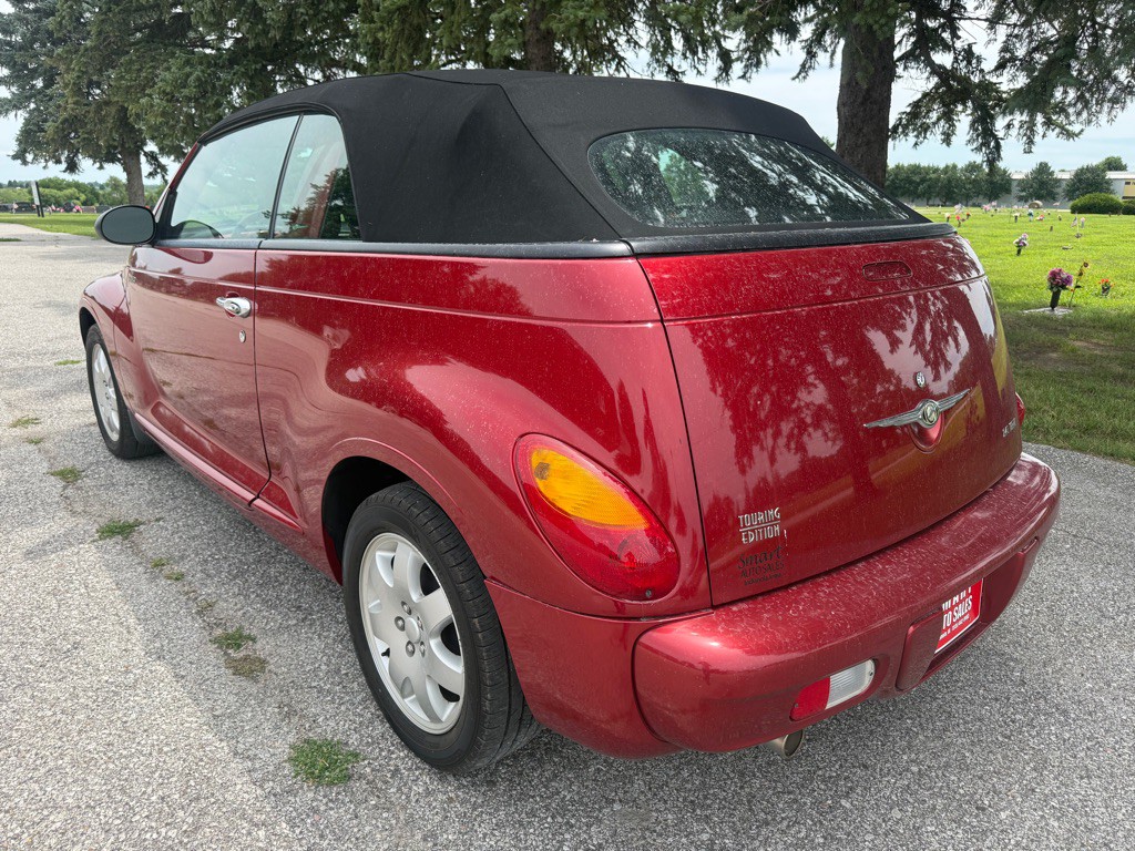 2005 Chrysler PT Cruiser Image 3