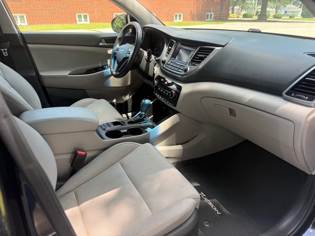 2017 Hyundai Tucson Image 11