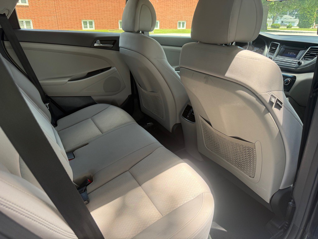 2017 Hyundai Tucson Image 12